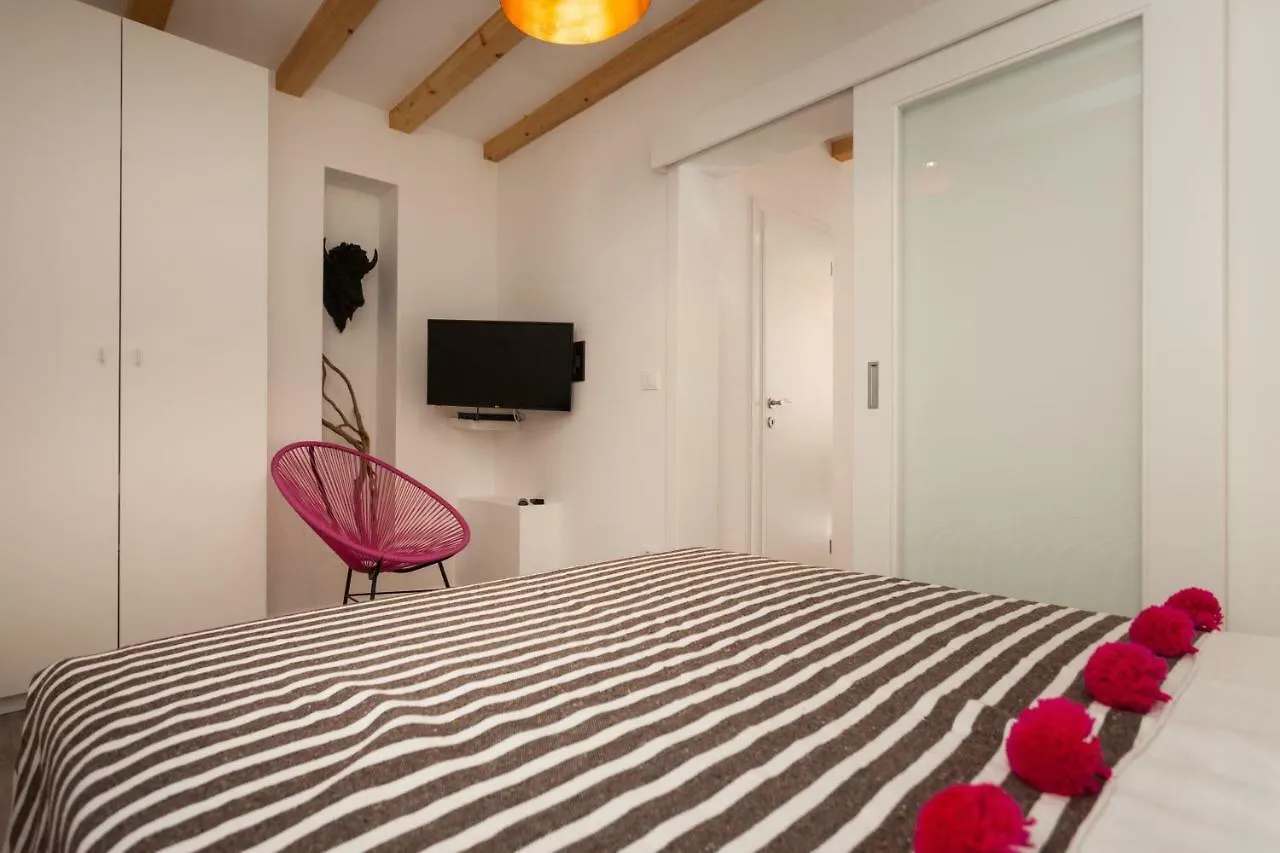 Apartments Stube 4 Rovinj Croatia